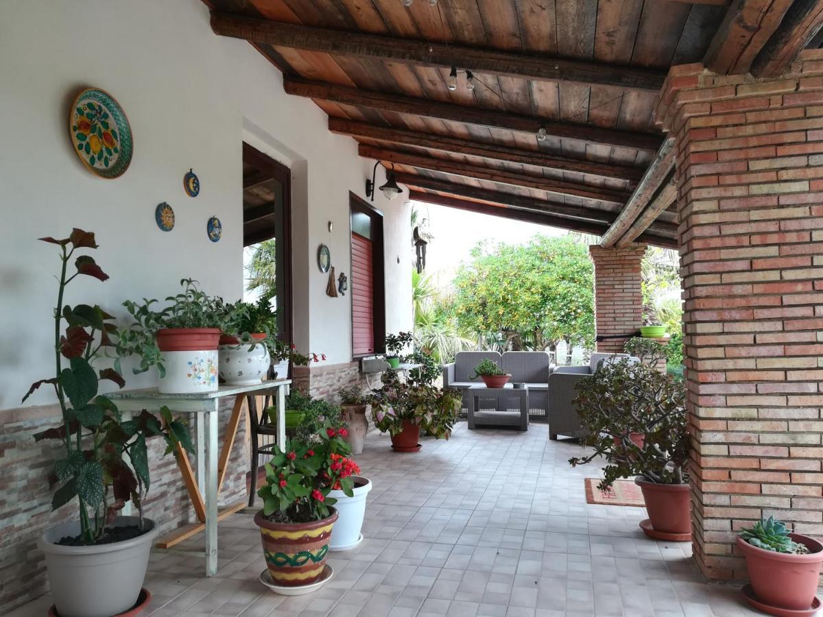 Poggio Vento Country House Pensionat Naro Eksteriør billede